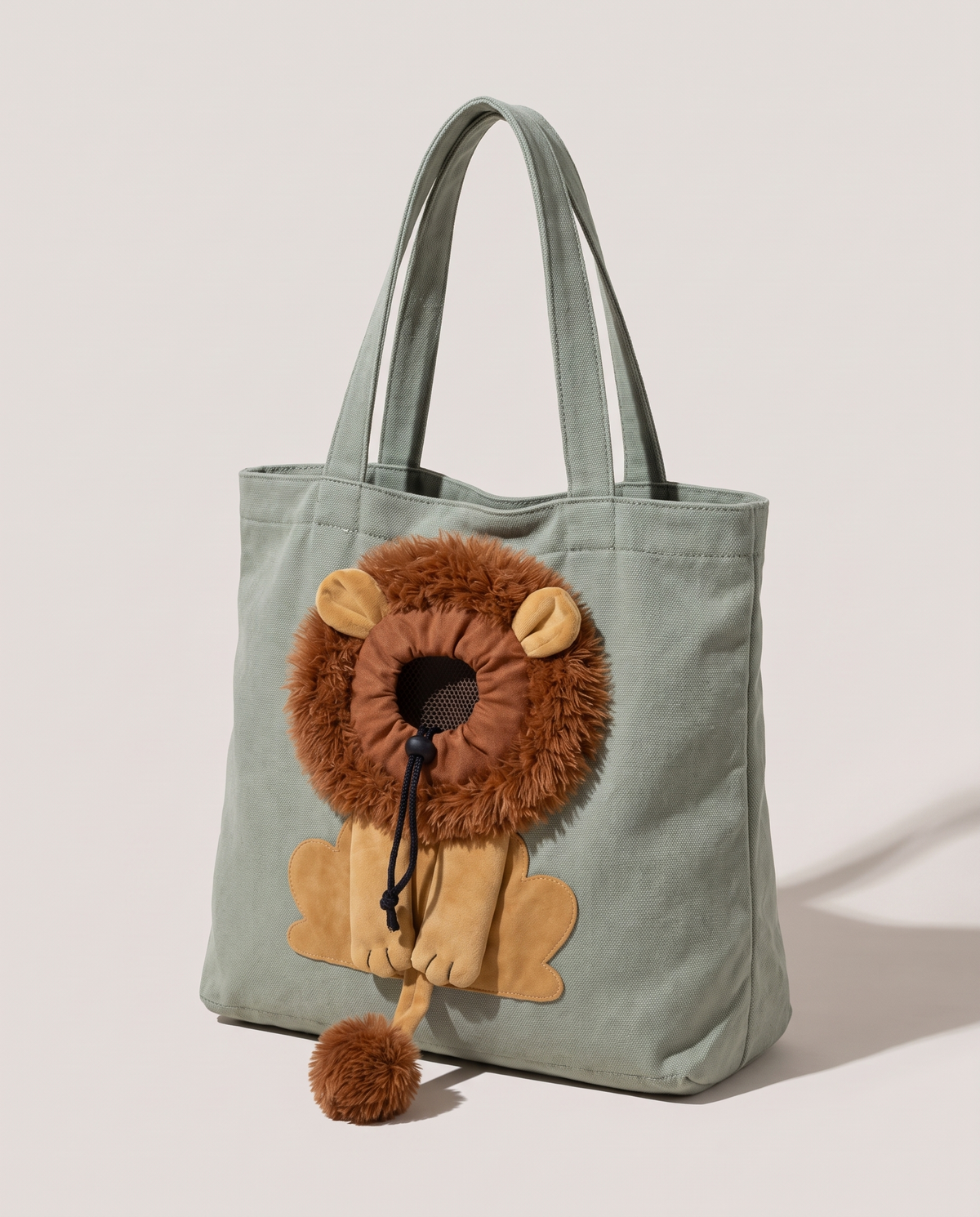 The Lion Carrier